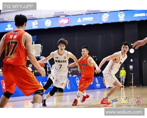 上海篮球队在挑战赛中的灵活性表现分析与点评 上海篮球队在挑战赛中的灵活性表现分析与点评