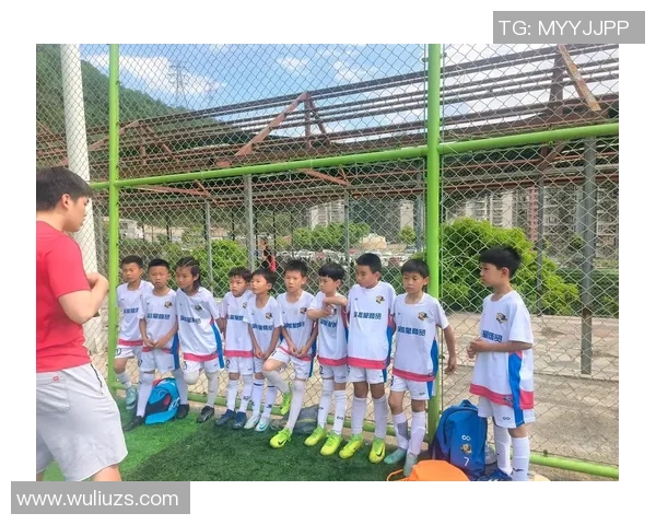 街头挑战足球明星的趣味玩法与技巧分享让你成为球场焦点 街头挑战足球明星的趣味玩法与技巧分享让你成为球场焦点